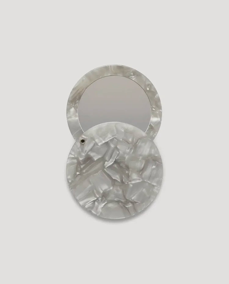 Circle Mirror in Grey Shell